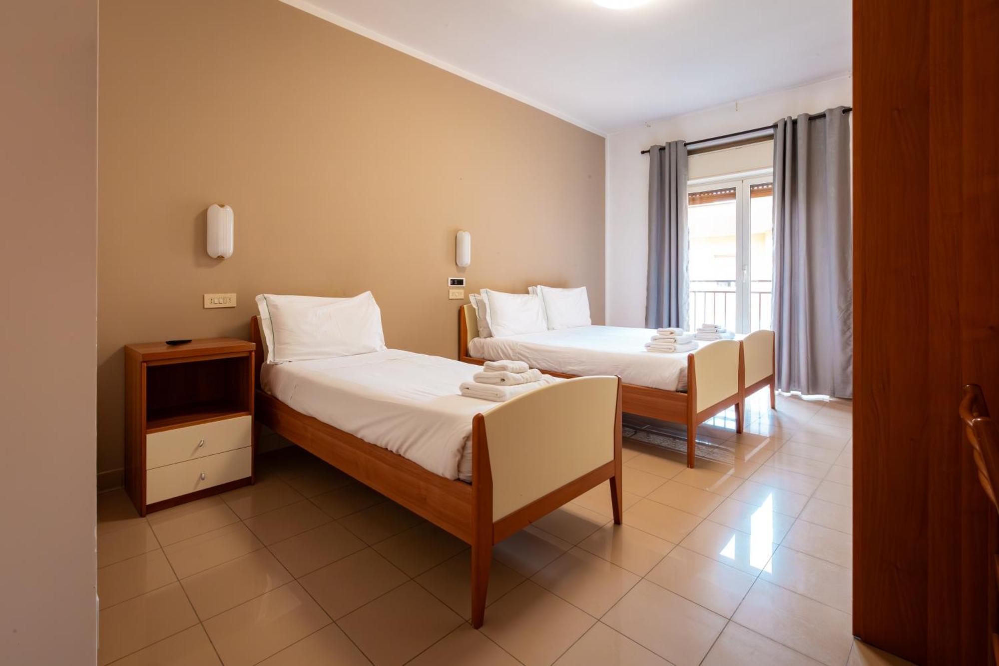 Auberge de jeunesse Ah Roma Extérieur photo