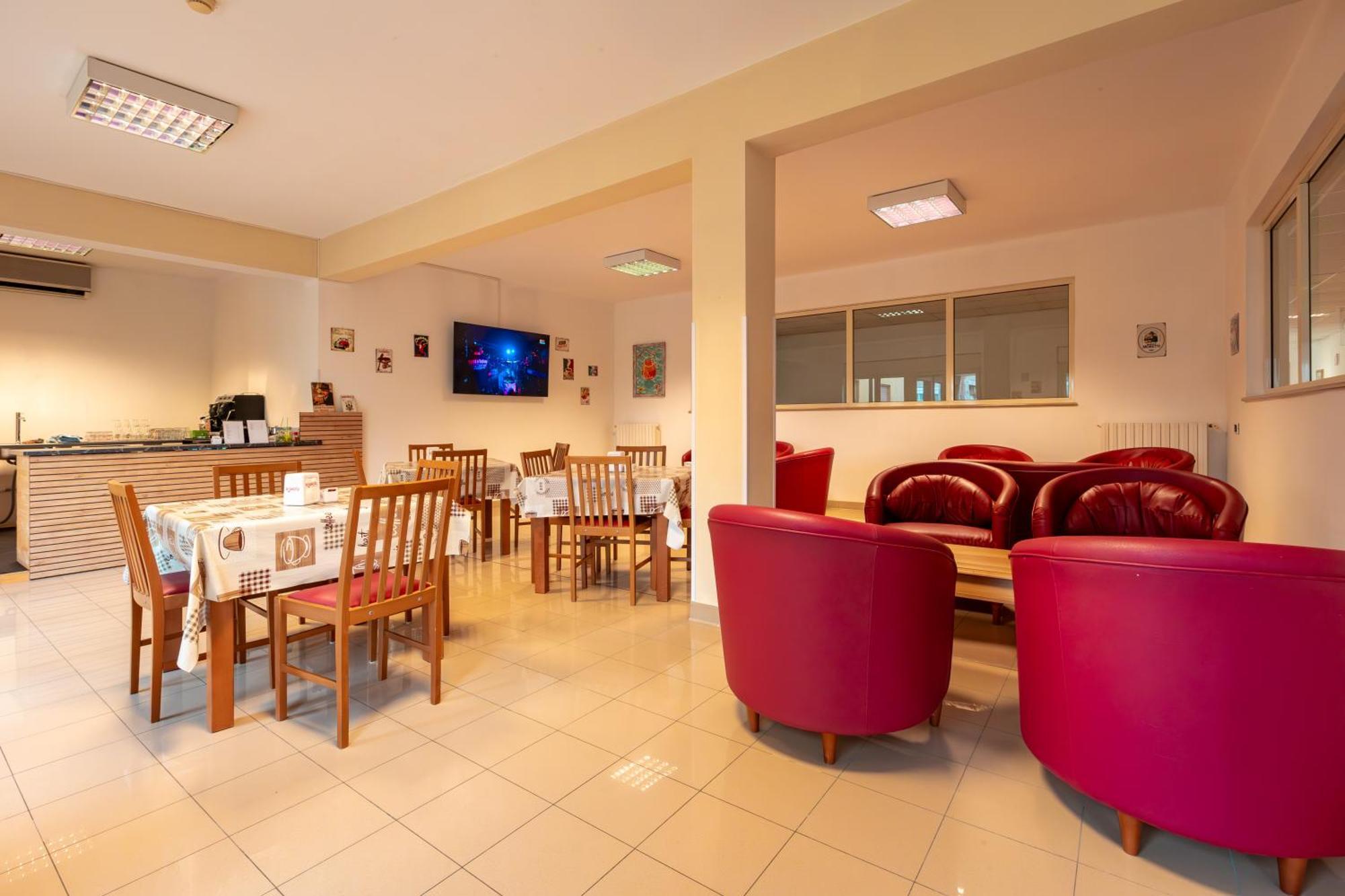 Auberge de jeunesse Ah Roma Extérieur photo