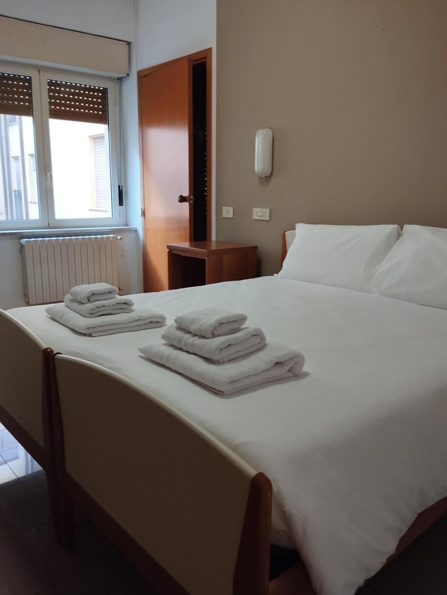 Auberge de jeunesse Ah Roma Extérieur photo